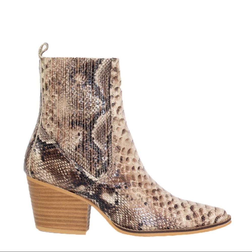 A Rider Girl Naomi Snake Ankle Booties NWT